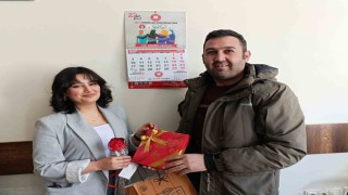 Yurt Eğitim Sen Ağrı Şubesi, kadın üyelerinin 8 Mart Dünya Kadınlar Gününü kutladı