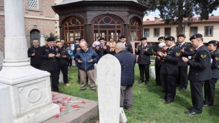 Zağnos Paşa Camii haziresinde yatan Şehit Yüzbaşı Necati Bey anıldı