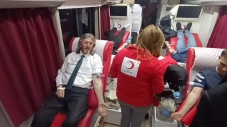 Zonguldakta gazeteciler kan bağışladı