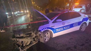 Zonguldakta kavşaktaki kazaya biri polis otosu üç araç karıştı: 2si polis 4 yaralı