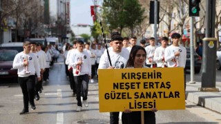 23 Nisan Coşkusunda Bando Takımı ilgi odağı oldu