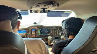 23 Nisanda pilot koltuğuna geçen çocuklar Ankara semalarında uçtu