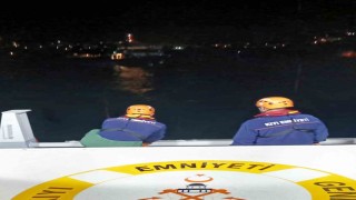 38 metrelik tekne fırtınada sürüklendi, KIYEM ekipleri kurtardı