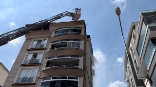 5 katlı binanın zemin katında çıkan yangın panik dolu anlar yaşattı