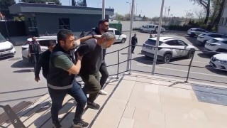 52 suç kaydı vardı, 33 suçtan 20 yıl hapis cezasıyla aranıyordu...Yakalandı