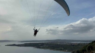 83 yaşında yamaç paraşütü ile uçtu