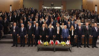 Adana’da İş Hukuku Semineri: Hukuki İstikrar ve Çözüm Önerileri Öne Çıktı
