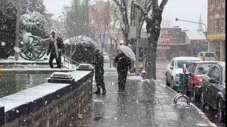 Afyonkarahisarda kar yağışı etkisini kaybetti