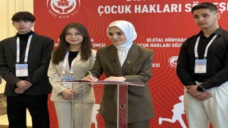 Aile ve Sosyal Hizmetler Bakanı Göktaş, Dijital Dünyada Çocuk Hakları Sözleşmesinin ilk imzasını attı