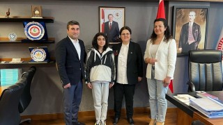 AK Parti Osmaniye Milletvekili Yanık, TBMM’de Ziyaretçileri Ağırladı