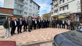 AK Parti teşkilatı bayramlaşma programında vatandaşlarla bir araya geldiler