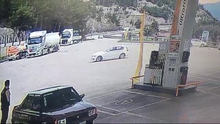 Akaryakıt istasyonunda attığı drift pahalıya patladı