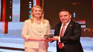 Akdeniz Belediyeler Birliğinden Merkezefendiye iki ödül