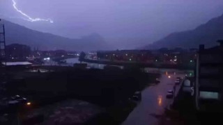 Amasyada bir eve yıldırım düştü: 1 yaralı