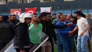 Amatör maçta taraftarlar birbirine girdi, polis güçlükle ayırdı