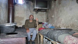 Ambulansa binerken Çizmelerim çıkarayım mı sözüyle gönülleri fethetti, hayatından dram çıktı