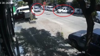 Ana yola dikkatsiz çıkan araç kazaya sebep oldu