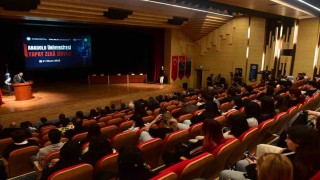 Anadolu Üniversitesi Yapay Zekâ Zirvesi yoğun katılımla gerçekleştirildi