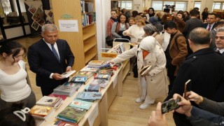 Anadolu Üniversitesinde üreten Türkiye temasıyla kitap okuma etkinliği gerçekleştirildi