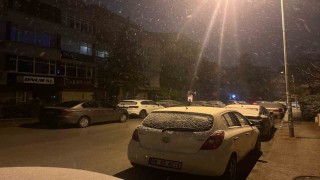 Ankarada nisan ayında kar yağışı