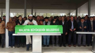 Annesi tarafından boğularak öldürülen öğretmen Malatyada defnedildi