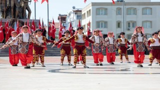 Antalyada 23 Nisan sevinci