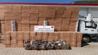 Antalyada 4 ton kaçak tütün ele geçirildi