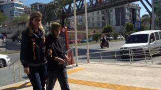 Antalyada akıl almaz olay: 36 günlük bebeğini pencereden attı