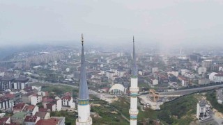 Arnavutköyde depremde hasar alan cami mühürlendi