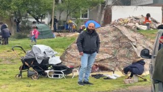 Arnavutköyde vatandaşlar parka çadır kurdu