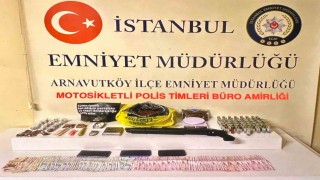 Arnavutköyde yunus polisleri uyuşturucu ticaretini suçüstü yakaladı