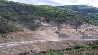 Artvin-Şavşat Karayolunda bir günde 3. heyelan: Yol ulaşıma kapandı