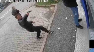 ATMden para çekerken öldürülen gencin vurulma anının güvenlik kamera görüntüleri ortaya çıktı