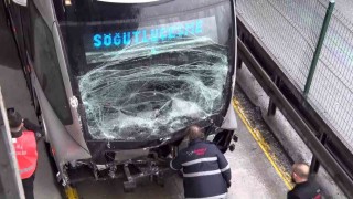 Avcılar metrobüs kazası: 2si çocuk 21 yaralı