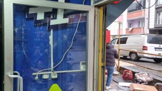 Avcılarda tekel bayisinde sopalı haraç kavgası