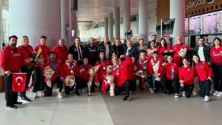 Avrupa şampiyonu Para Atletizm Milli Takımı yurda döndü