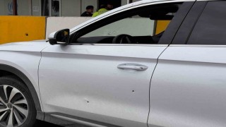 Aydında silahlı saldırı: Şahıs otomobili ile jandarma uygulama noktasına sığındı