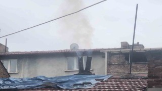 Bacadan çıkan duman mahalleyi sardı