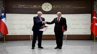 Bakan Şimşek, Şili Bakanı Klaveren ile iş birliği protokolü imzaladı