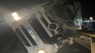 Balıkesir-Bursa yolunda tek taraflı kaza: 1 kişi hayatını kaybetti