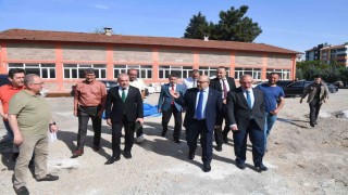 Balıkesirde devam eden okul inşaatlarına Vali Ustaoğlundan denetim