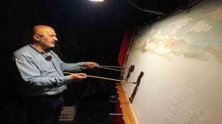 Balıkesirde Hacivat-Karagöz canlı sinema etkinliği