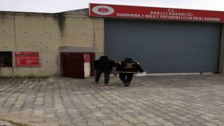 Balıkesirde hapis cezası bulunan firarilere eş zamanlı operasyon