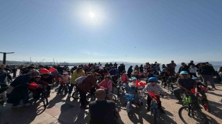 Bandırmada çocuklar pedal çevirdi