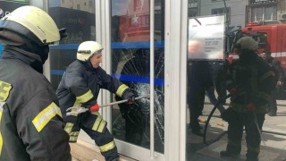 Banka şubesinde yangın paniği