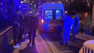 Barlar Sokağında bıçaklı kavga: 1 yaralı