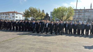 Bartında polisin kuruluş kutlamalarında renkli görüntüler