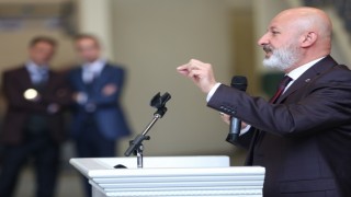 Başkan Çolakbayrakdar: Belediyede her bir çalışanın sendikası, ‘Ahmet Çolakbayrakdardır