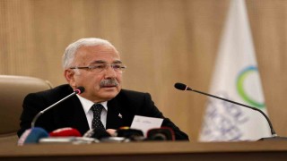 Başkan Gülerden Özgür Özele sert tepki
