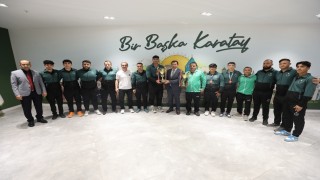Başkan Hasan Kılca şampiyon sporcuları ağırladı